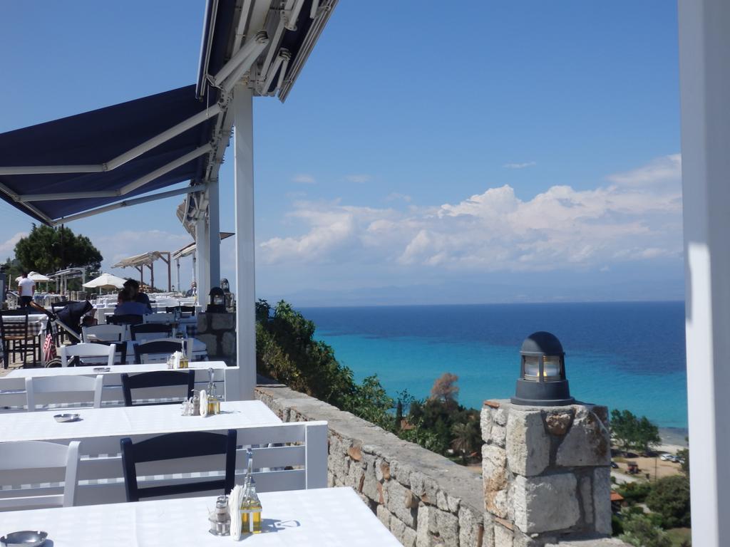 Villa George Афитос Экстерьер фото
