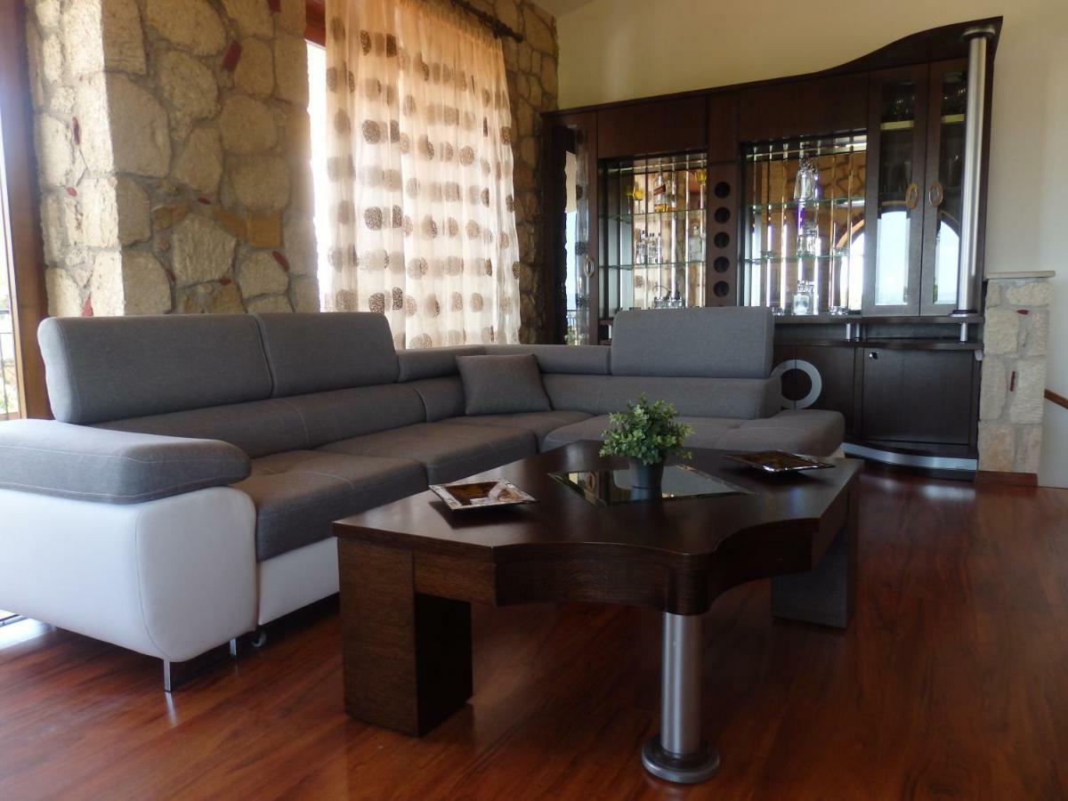 Villa George Афитос Экстерьер фото